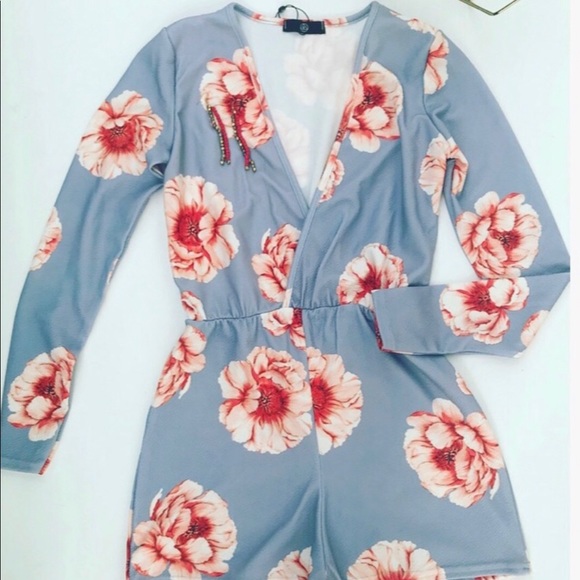 Missguided Other - Misguided Floral Long Sleeve Romper
